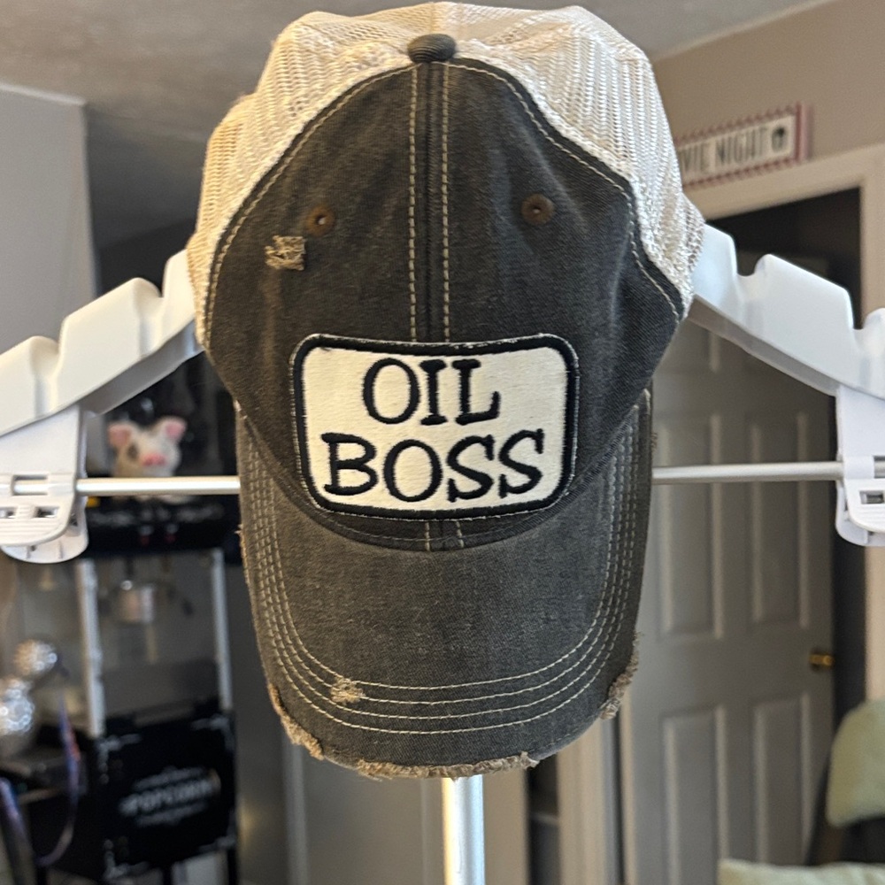 Distressed Cap - Black and Cream